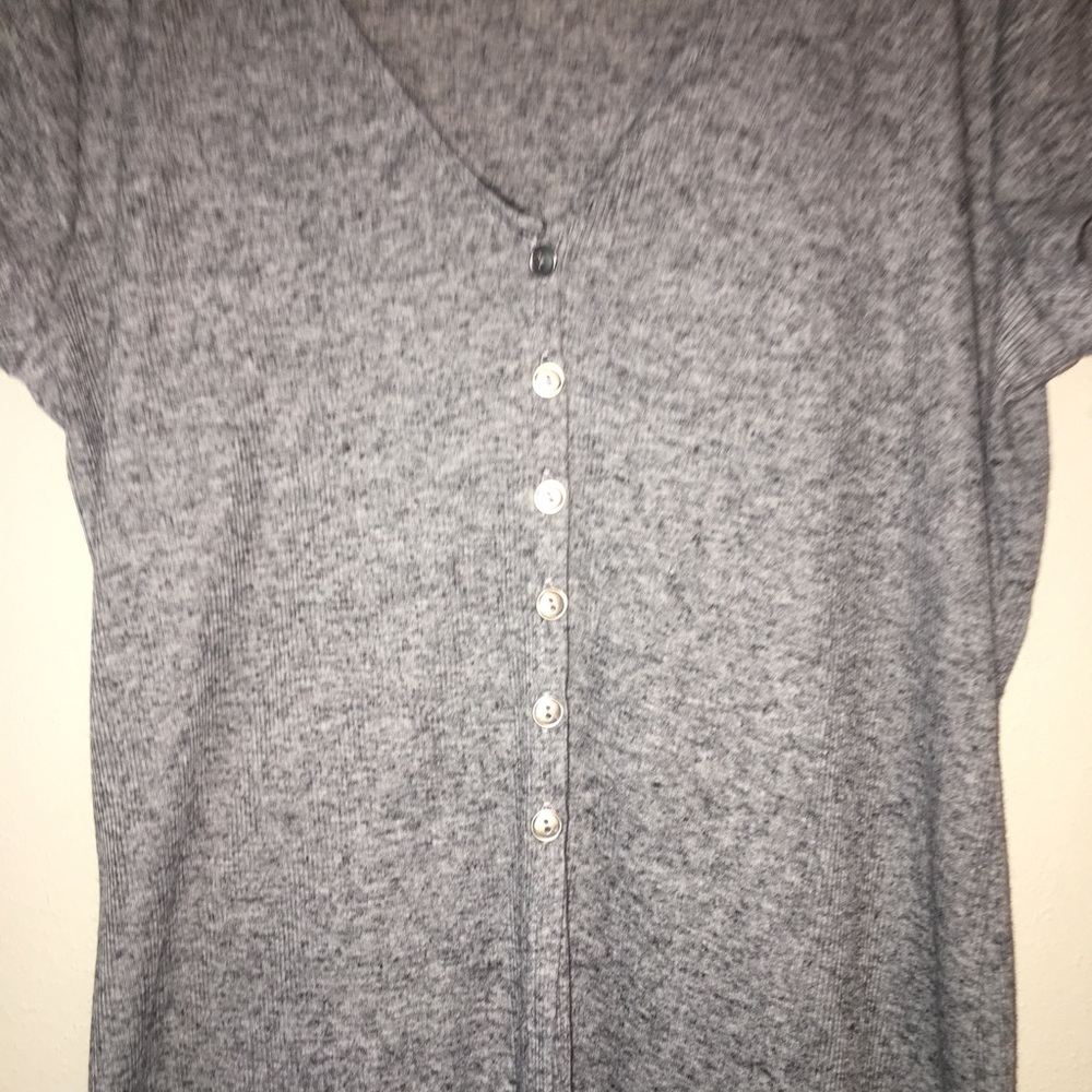 Charlotte Russe heathers grey top . - Picture 3 of 4